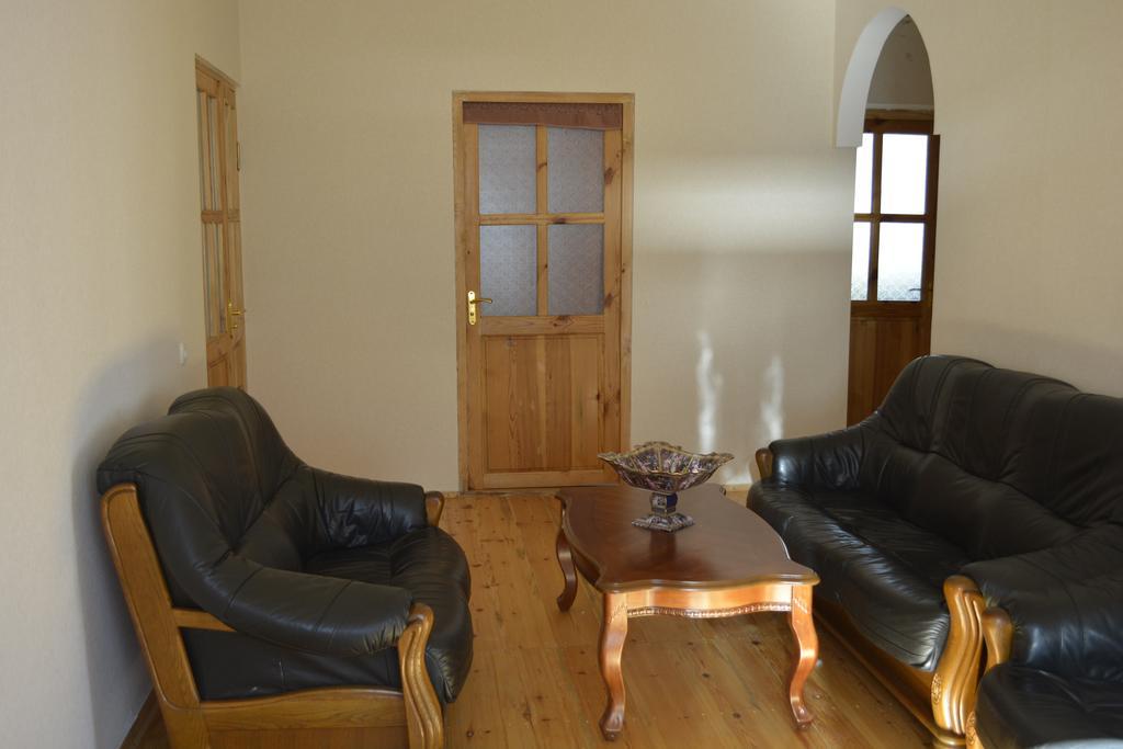 Zaza'S House Hotel Kazbegi Luaran gambar