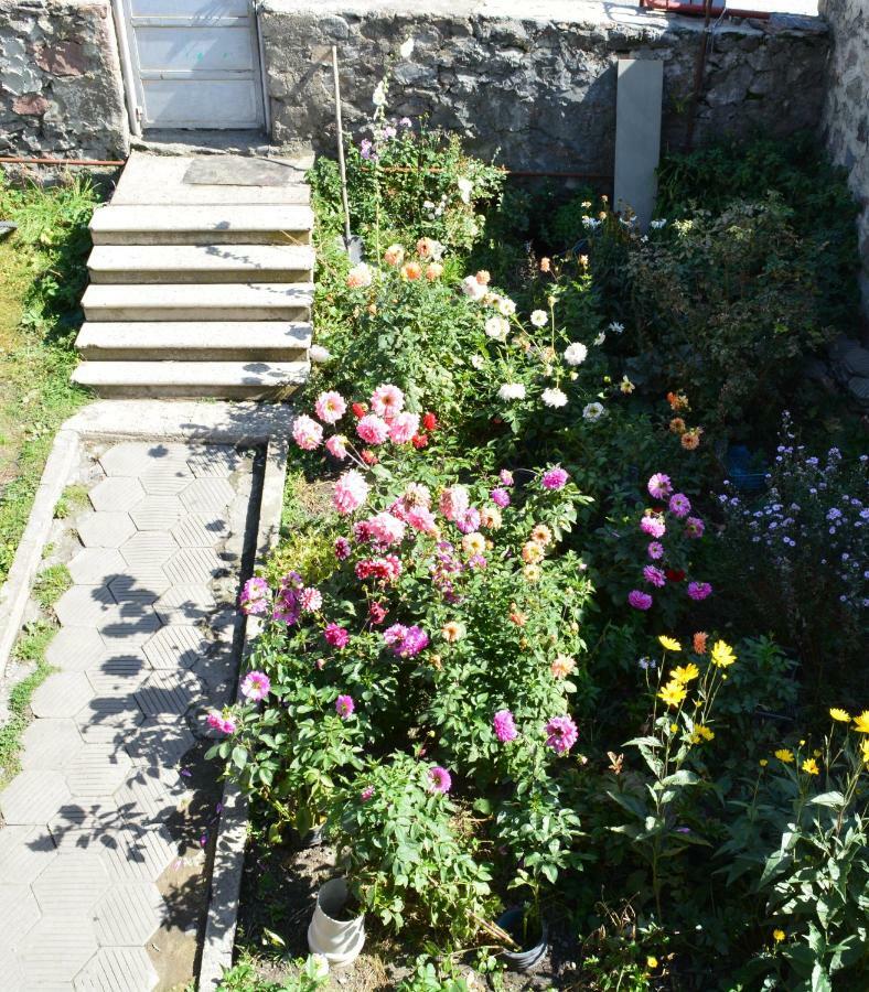 Zaza'S House Hotel Kazbegi Luaran gambar